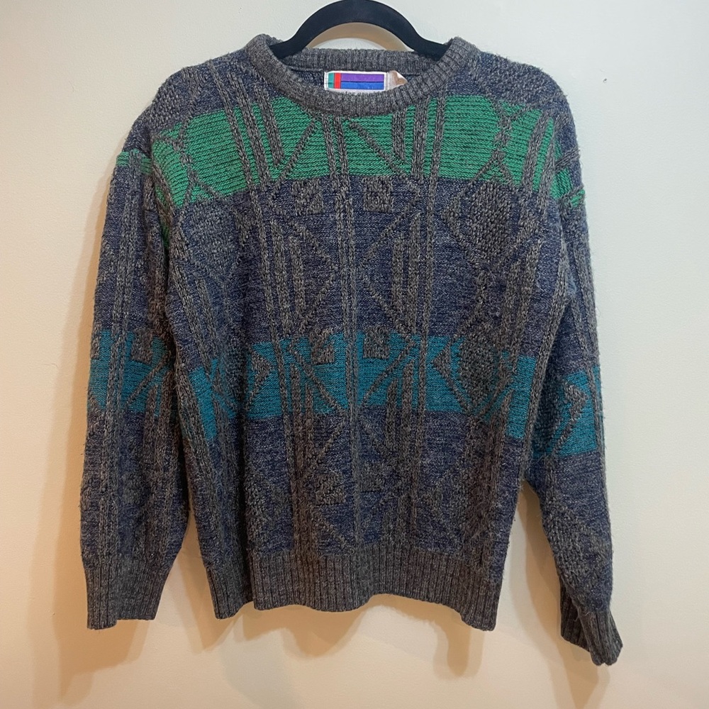 Vintage sweater size small
